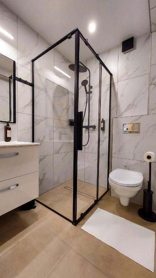 Villa Baranowka - Apartament #8 By Shortstaypoland Ratulow Ngoại thất bức ảnh